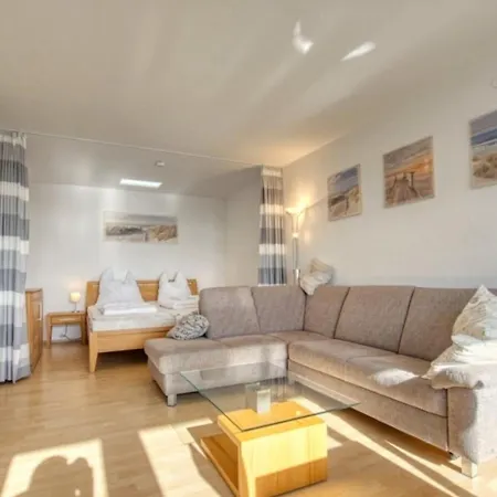 - Haus A, App 0a0704 Lägenhet