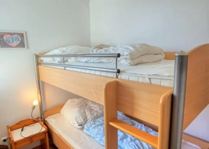 - Haus A, App 0a0704 *